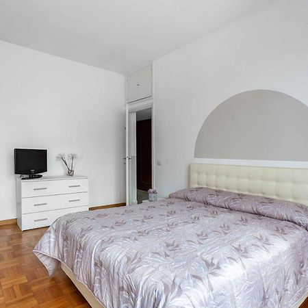 Aurelia Vibe Apt Roma Esterno foto
