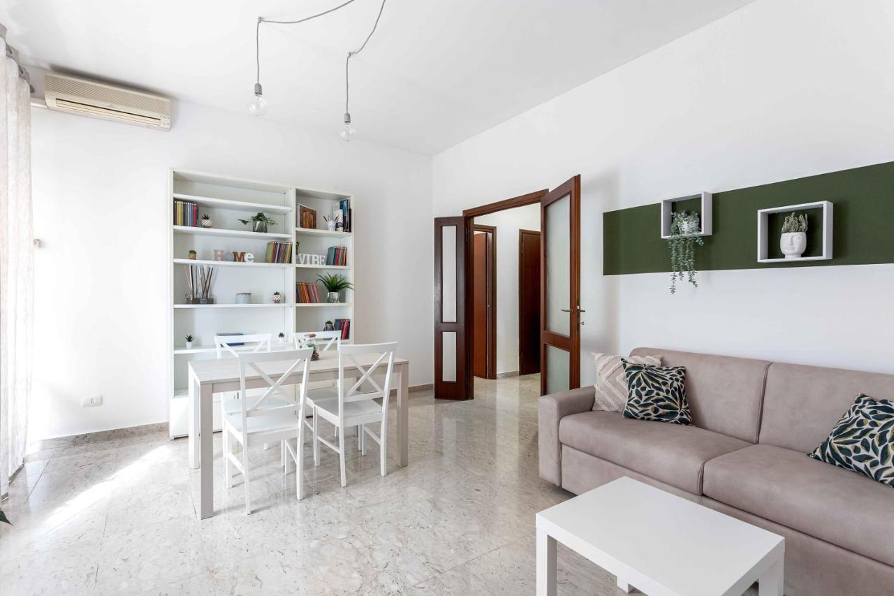 Aurelia Vibe Apt Roma Esterno foto