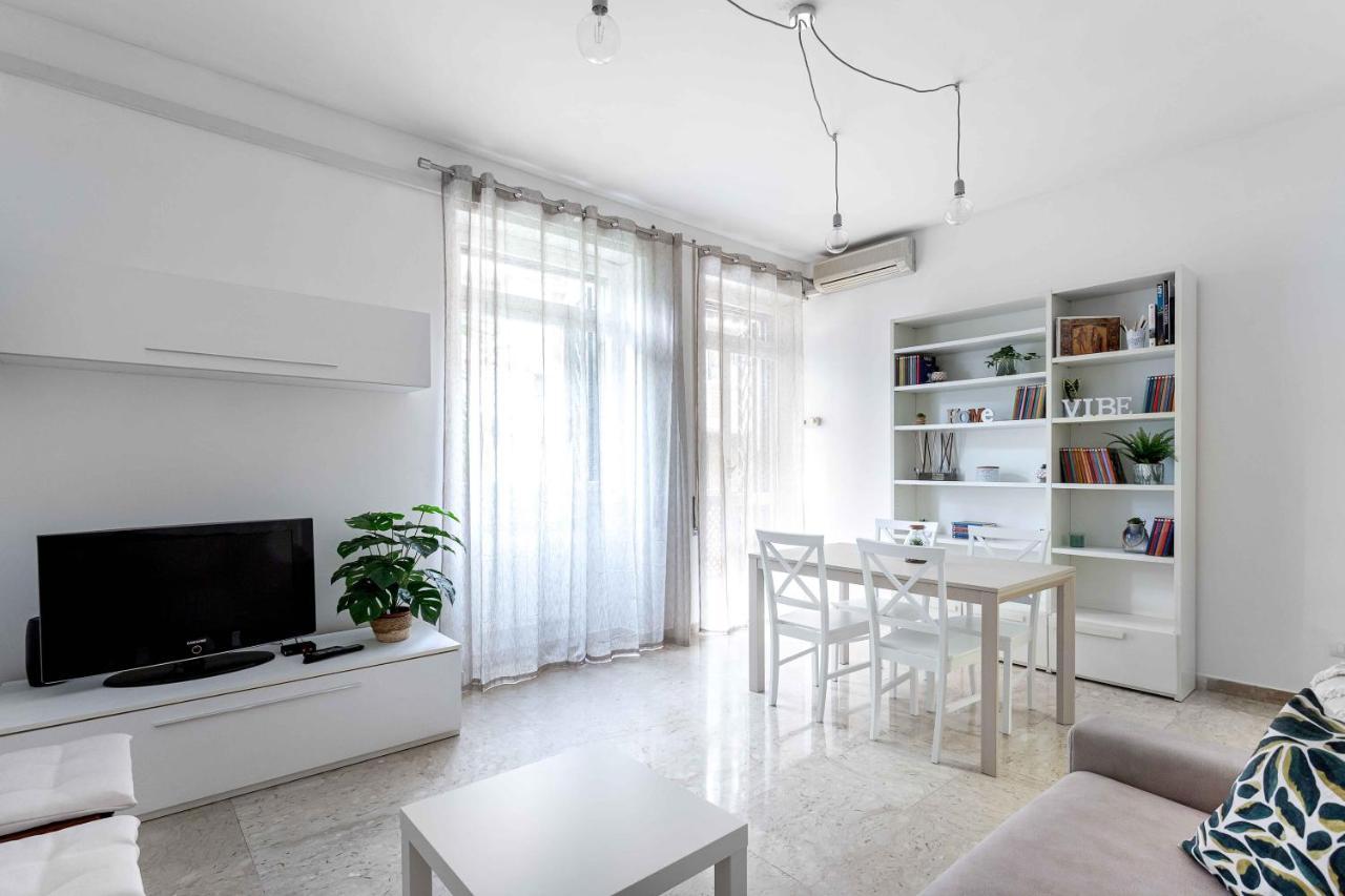 Aurelia Vibe Apt Roma Esterno foto