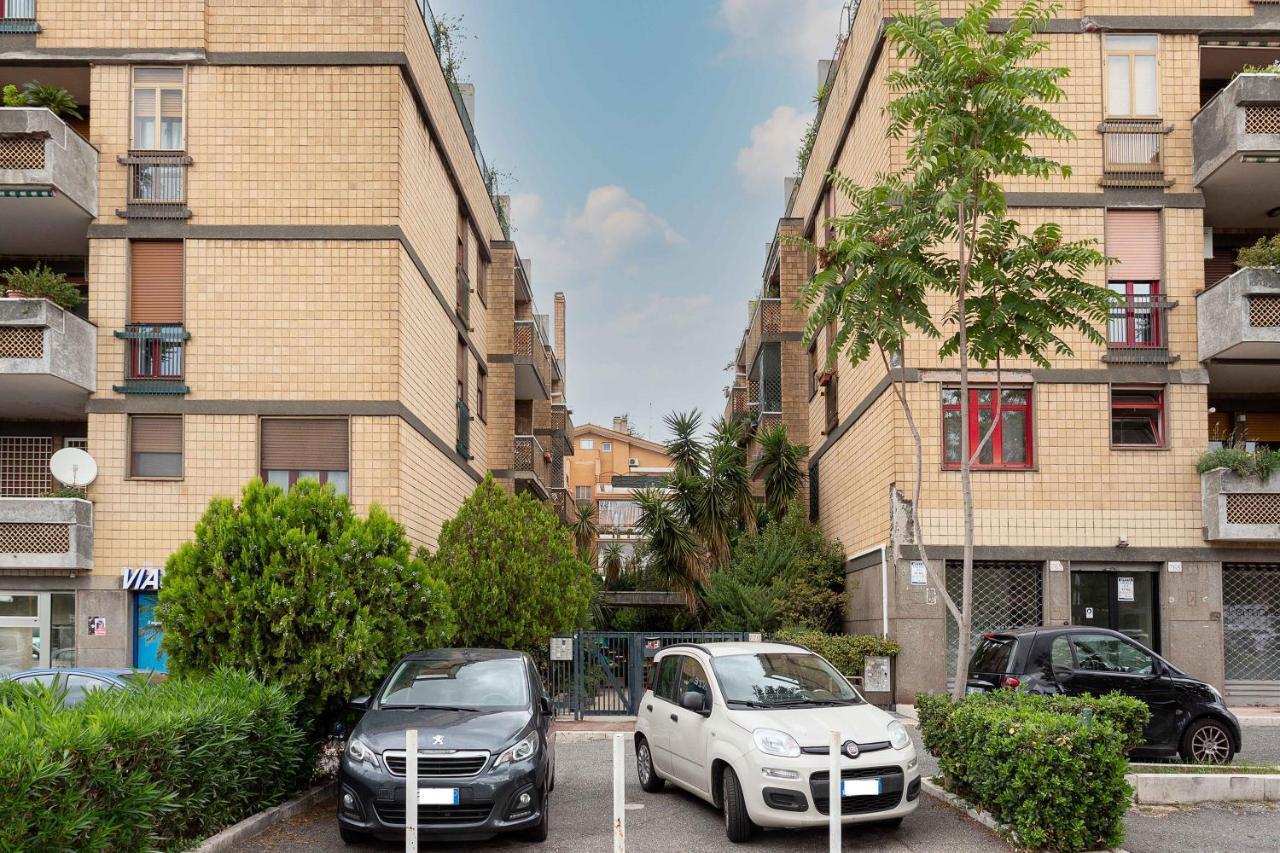 Aurelia Vibe Apt Roma Esterno foto